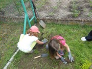 Vykopali jsme hřbitov odpadků